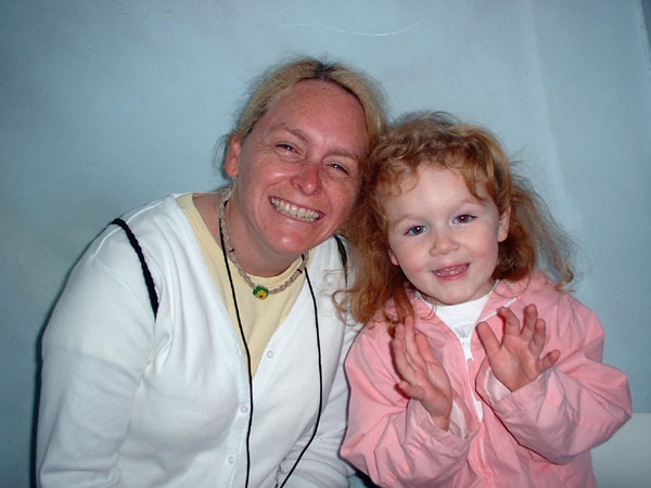 Mommy and Savannah in the elevator that will take us to the top of the arch.jpg 66.0K